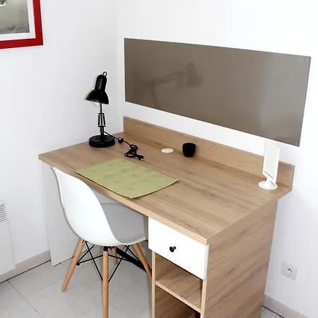 Suiteasy Thales Aparthotel *